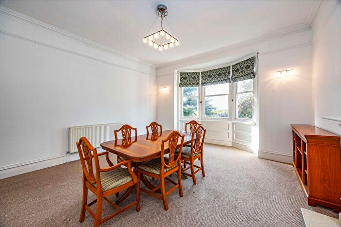 2 Bedroom Apartment To Rent In Newcastle Drive, Nottingham, NG7