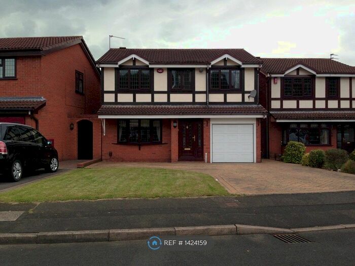 4 Bedroom Detached House To Rent In Ploverdale Crescent, Kingswinford, DY6