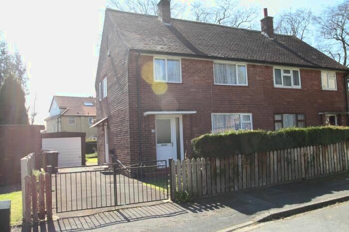 3 Bedroom Semi-Detached House To Rent In Fieldhouse Close, Moortown, Leeds, LS17