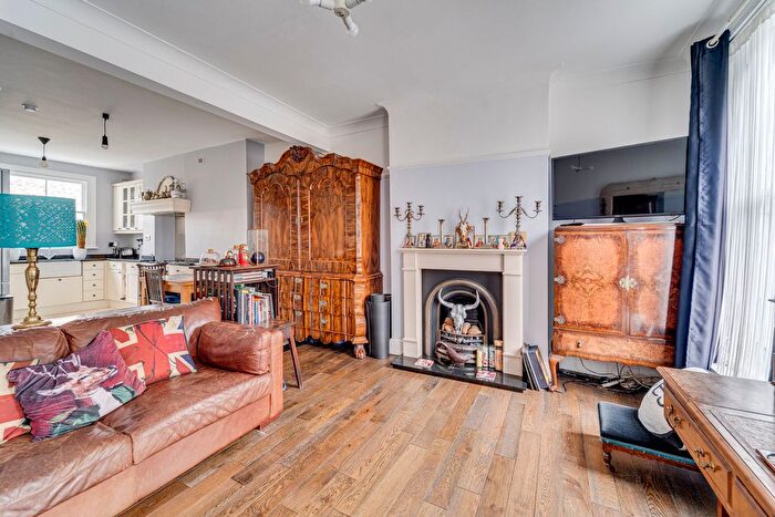 3 Bedroom Terraced House For Sale In Marlborough Road, London, N19