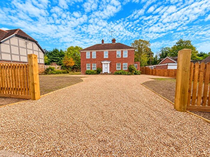 4 Bedroom Detached House For Sale In Station Road, Hatfield Peverel, Chelmsford, CM3