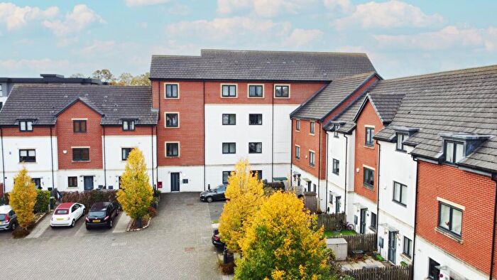 2 Bedroom Penthouse For Sale In Parkgate Mews, Shirley, Solihull, West Midlands, B90