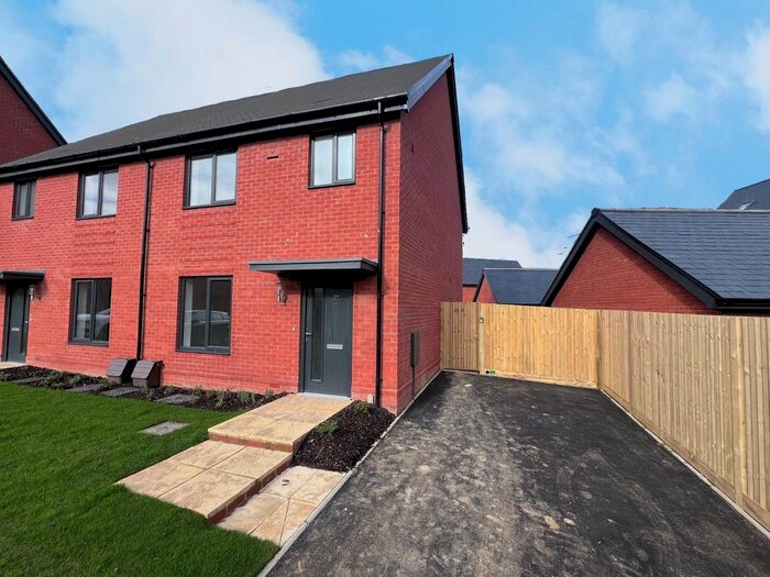 3 Bedroom Semi-Detached House To Rent In Stonyfield Road, Whiteley, Fareham, PO15