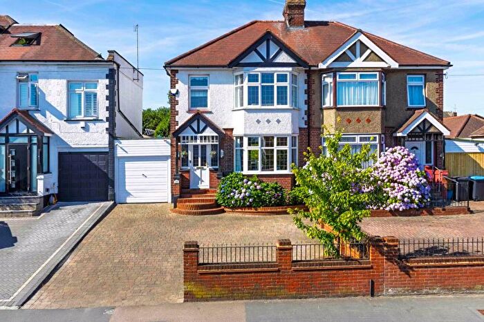 3 Bedroom Semi-detached House For Sale In Honey Lane, Waltham Abbey, EN9