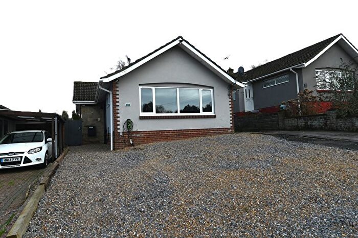 2 Bedroom Detached Bungalow For Sale In The Rise, Widley, PO7