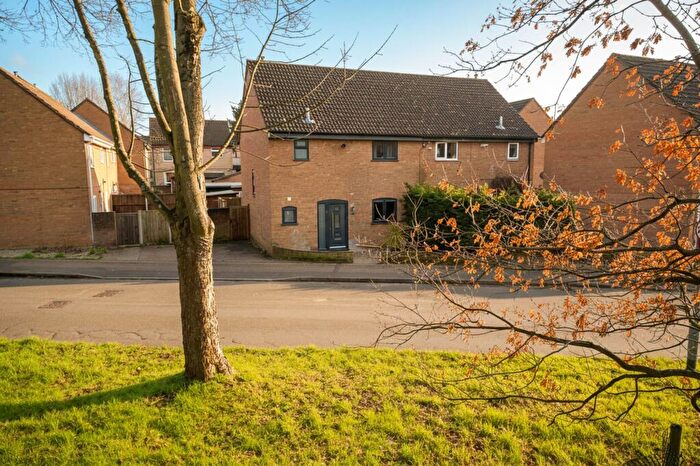 3 Bedroom Semi Detached House For Sale In Ives Road, Old Catton, Norwich, NR6