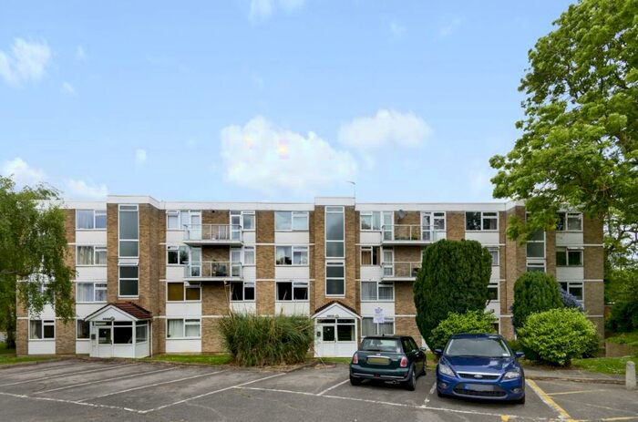 1 Bedroom Flat To Rent In West Park London, SE9