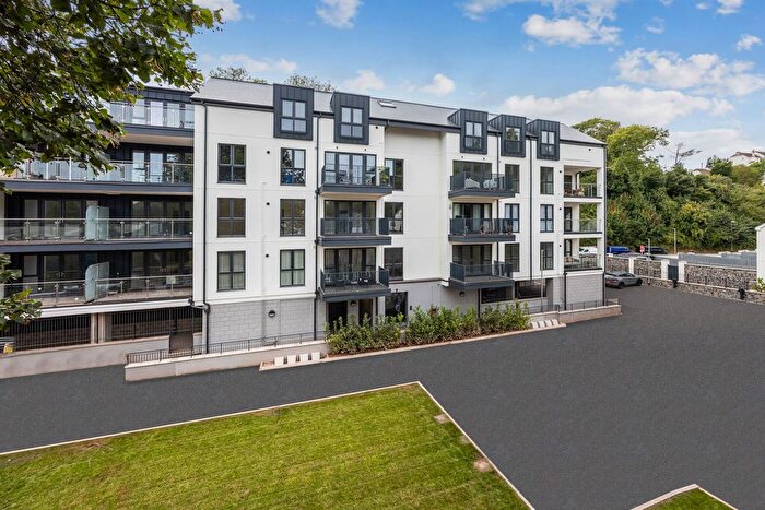 2 Bedroom Flat For Sale In Parkfield Road, Torquay, Devon, TQ1