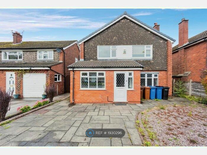 5 Bedroom Detached House To Rent In Lyndhurst Avenue, Hazel Grove, Stockport, SK7