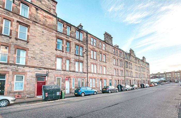 1 Bedroom Flat To Rent In Logie Green Road, Edinburgh, EH7