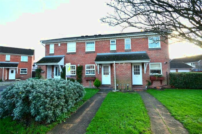 2 Bedroom Terraced House To Rent In Compton Close, Bracknell, Berkshire, RG12