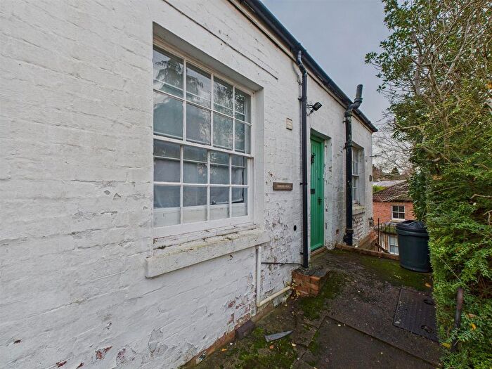 1 Bedroom Flat To Rent In The Garden House, Portland Road, Malvern, WR14