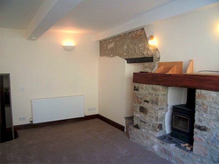 1 Bedroom Ground Flat To Rent In High Street, Axbridge, BS26