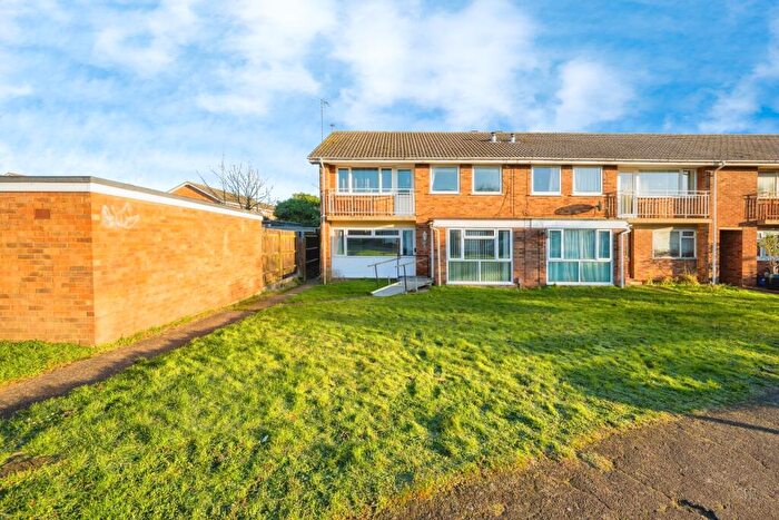2 Bedroom Maisonette For Sale In Bluebell Close, Flitwick, Bedford, Bedfordshire, MK45