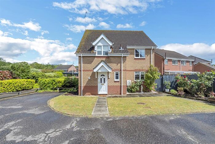 3 Bedroom Detached House For Sale In Darby Close, Bury St. Edmunds, IP32