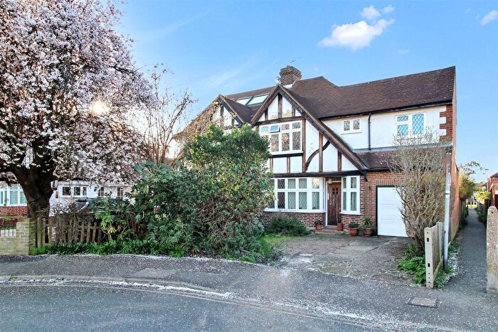 4 Bedroom Semi Detached House For Sale In Waverley Road, Stoneleigh, KT17