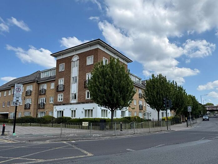 2 Bedroom Semi-Detached House To Rent In Forty Avenue, Wembley, HA9