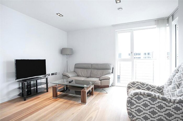 1 Bedroom Apartment To Rent In Avantgarde Place, Shoreditch, London, E1