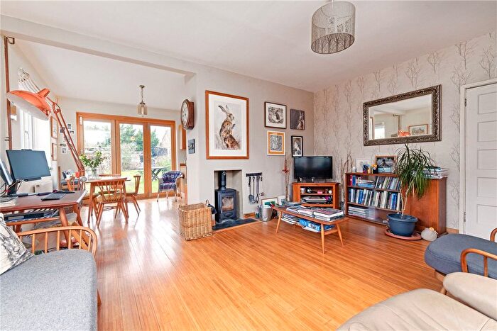3 Bedroom Detached House For Sale In Wimpole Road, Barton, Cambridge, CB23
