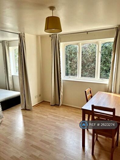Studio To Rent In Carew Court, London, SE14
