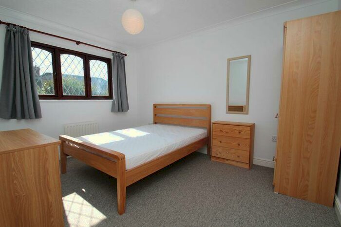 6 Bedroom Detached House To Rent In Charlotte Close, Poole, BH12