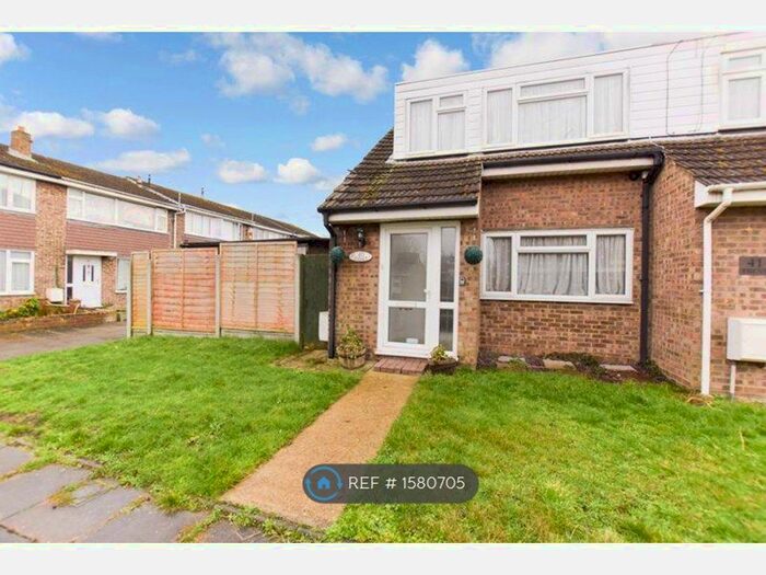 3 Bedroom End Of Terrace House To Rent In Trent, East Tilbury, Tilbury, RM18