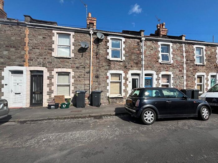 2 Bedroom House To Rent In Lower Station Road, Fishponds, Bristol, BS16