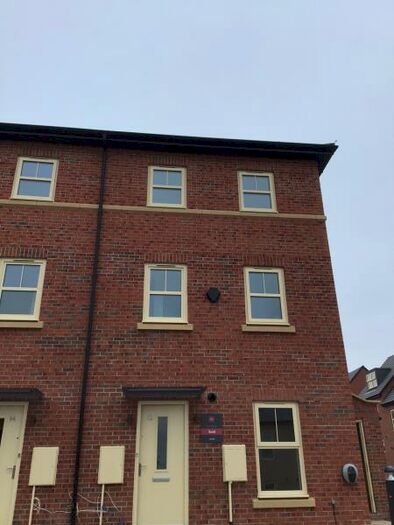 2 Bedroom Terraced House To Rent In Barden Lane, Leeds, LS14