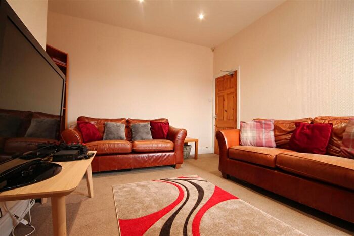 3 Bedroom Maisonette To Rent In Hazelwood Avenue, Jesmond, NE2