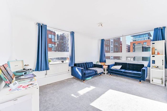 2 Bedroom Flat To Rent In Harrowby Street, Marylebone, London, W1H