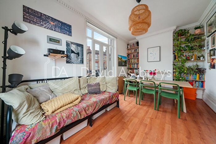 1 Bedroom Flat To Rent In Crouch Hill, Crouch End, London, N4