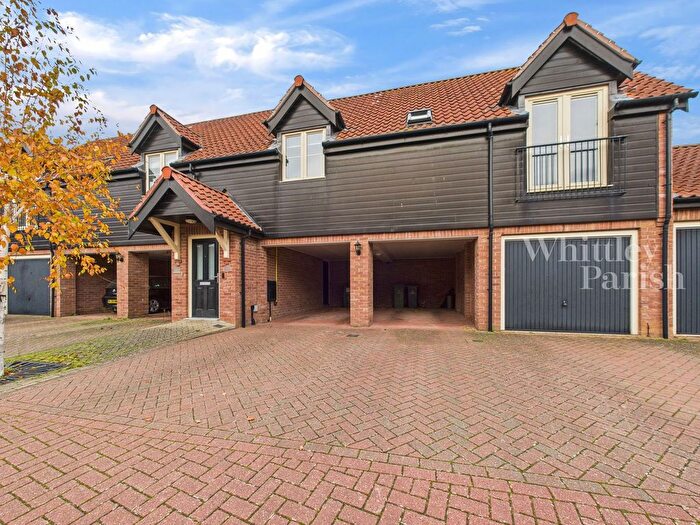 1 Bedroom Maisonette For Sale In Honeysuckle Way, Attleborough, NR17