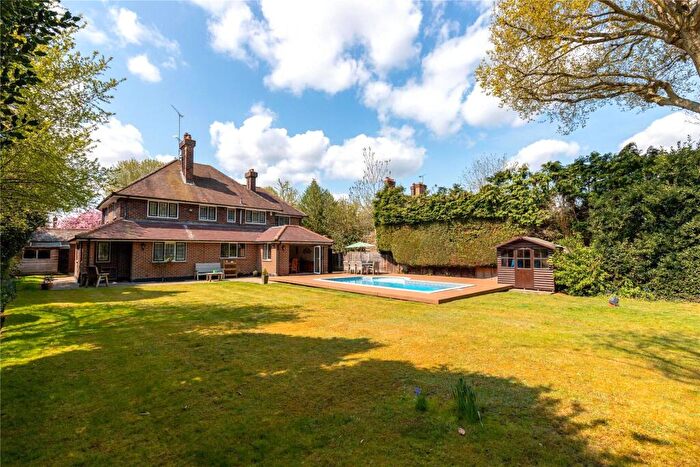 4 Bedroom Detached House To Rent In Parkway, Camberley, Surrey, GU15