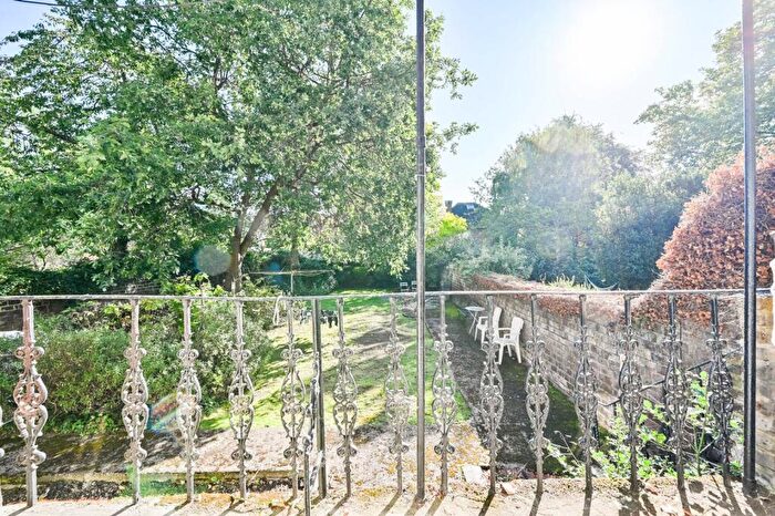 1 Bedroom Flat To Rent In Kidbrooke Park Road, Blackheath, London, SE3