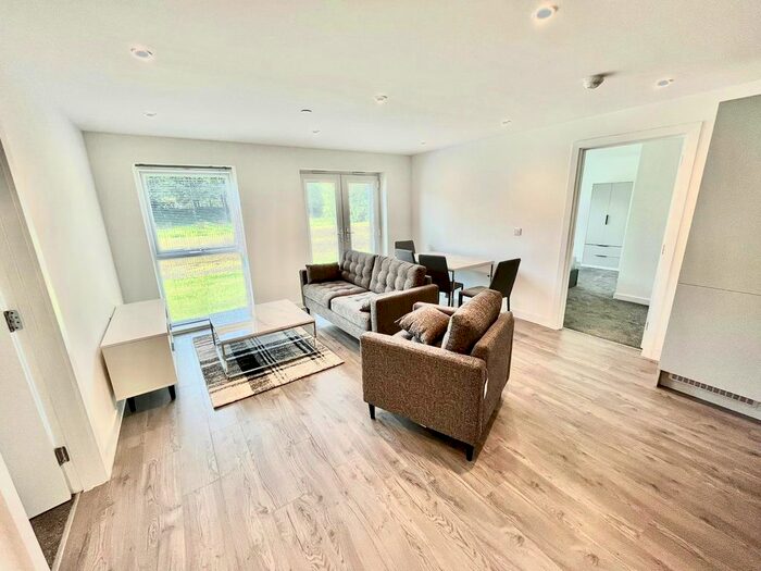 2 Bedroom Flat To Rent In Burley Road, Burley, Leeds, LS4