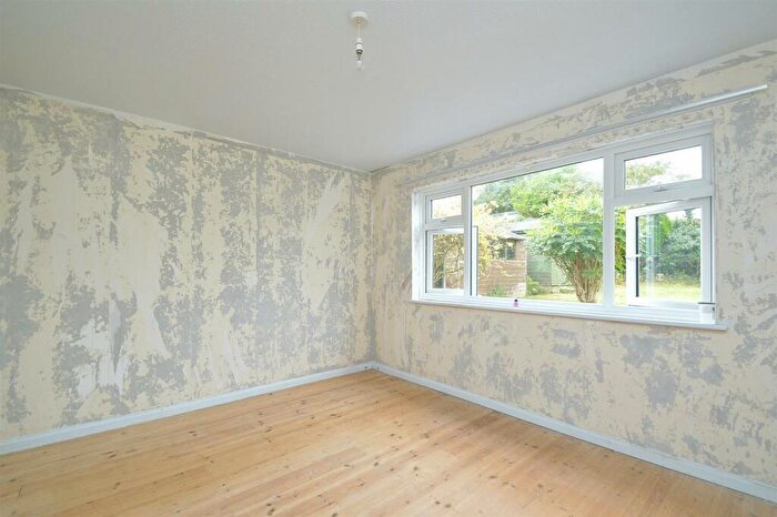 2 Bedroom Detached Bungalow For Sale In Chain Free * Godshill, PO38