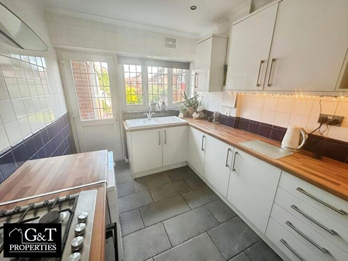 3 Bedroom Detached House For Sale In Buffery Road, Dudley, DY2