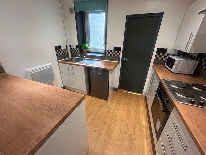 1 Bedroom Flat To Rent In Tyldesley Road, Blackpool, FY1