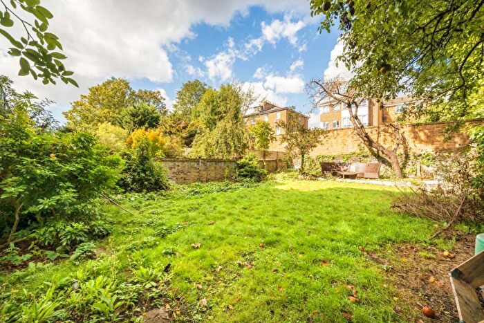 2 Bedroom Flat To Rent In Brondesbury Villas, Queens Park, NW6