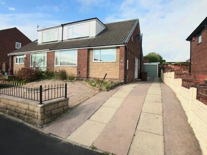 3 Bedroom Semi-Detached House To Rent In Walmsley Avenue, Rishton, BB1