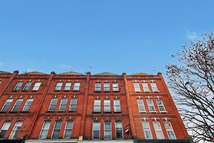 2 Bedroom Flat To Rent In Muswell Hill Road, (), London, N10