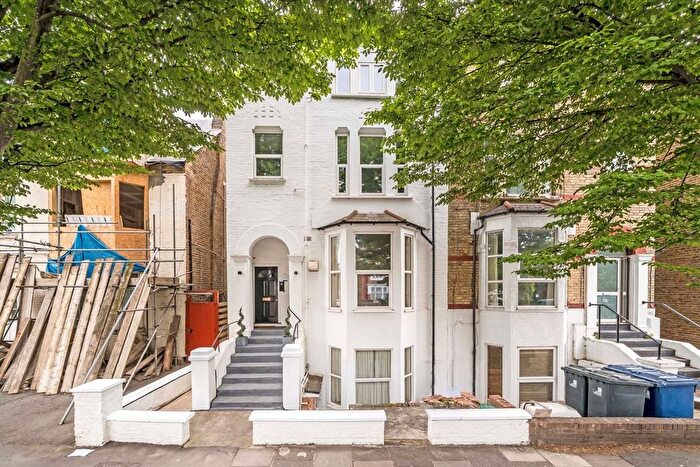 1 Bedroom Flat To Rent In Argyle Road, West Ealing, W13