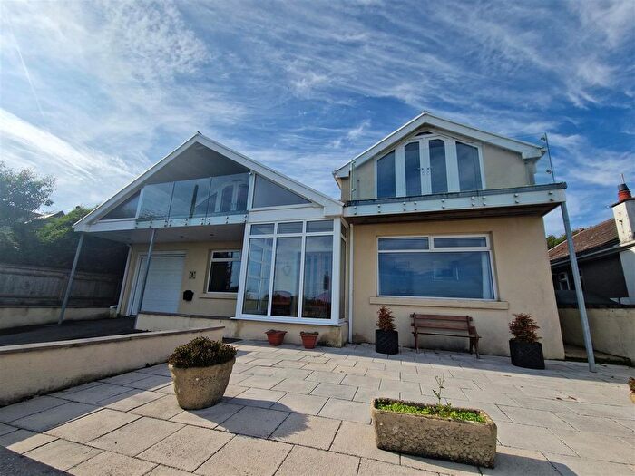 4 Bedroom Detached House For Sale In Heol Ton, Ton Kenfig, Bridgend, CF33