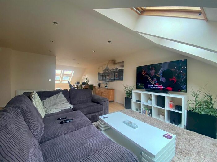 2 Bedroom Flat To Rent In Olympian Court, York, YO10