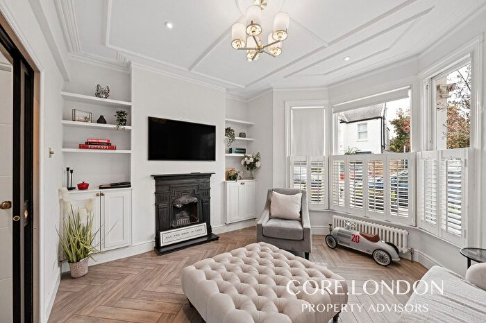 5 Bedroom Semi-detached House For Sale In Graham Road, Chiswick, W4
