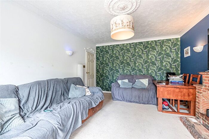 2 Bedroom Bungalow For Sale In Sanway Road, Byfleet, West Byfleet, Surrey, KT14