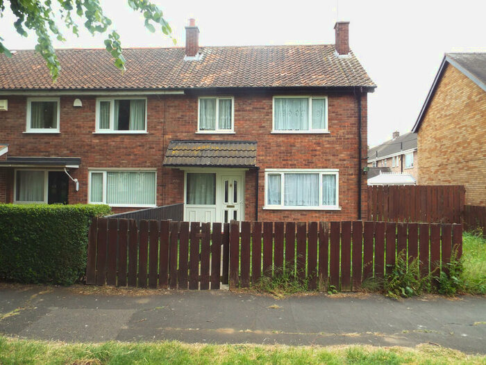 2 Bedroom End Of Terrace House To Rent In The Parkway, HU16