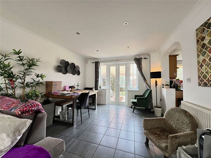 5 Bedroom Detached House To Rent In Eagle Way, Hampton Vale, Peterborough, Cambridgeshire, PE7