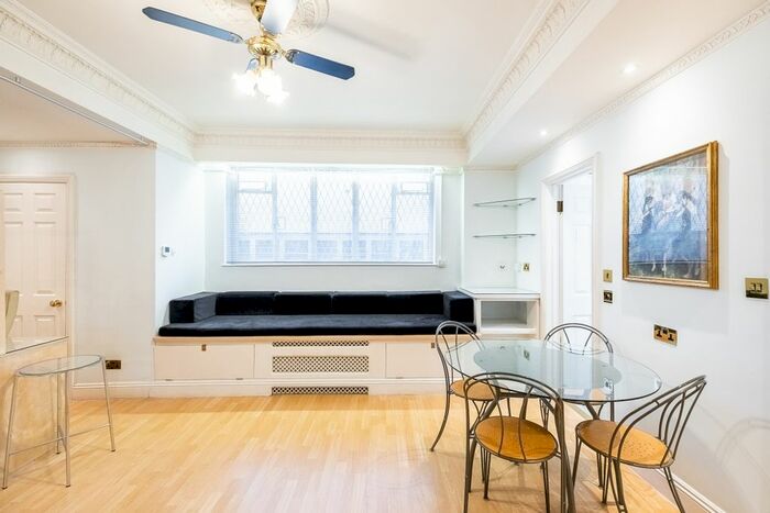 Studio To Rent In Old Marylebone Road, London, NW1