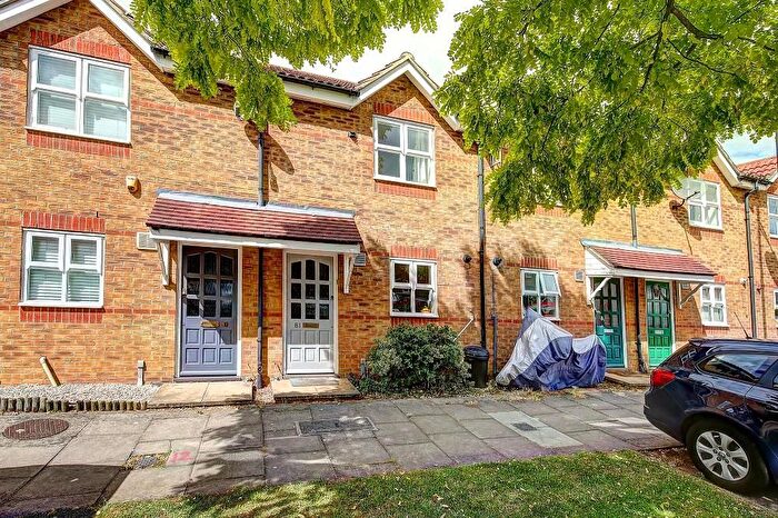 2 Bedroom Terraced House To Rent In Henry Doulton Drive, London, SW17